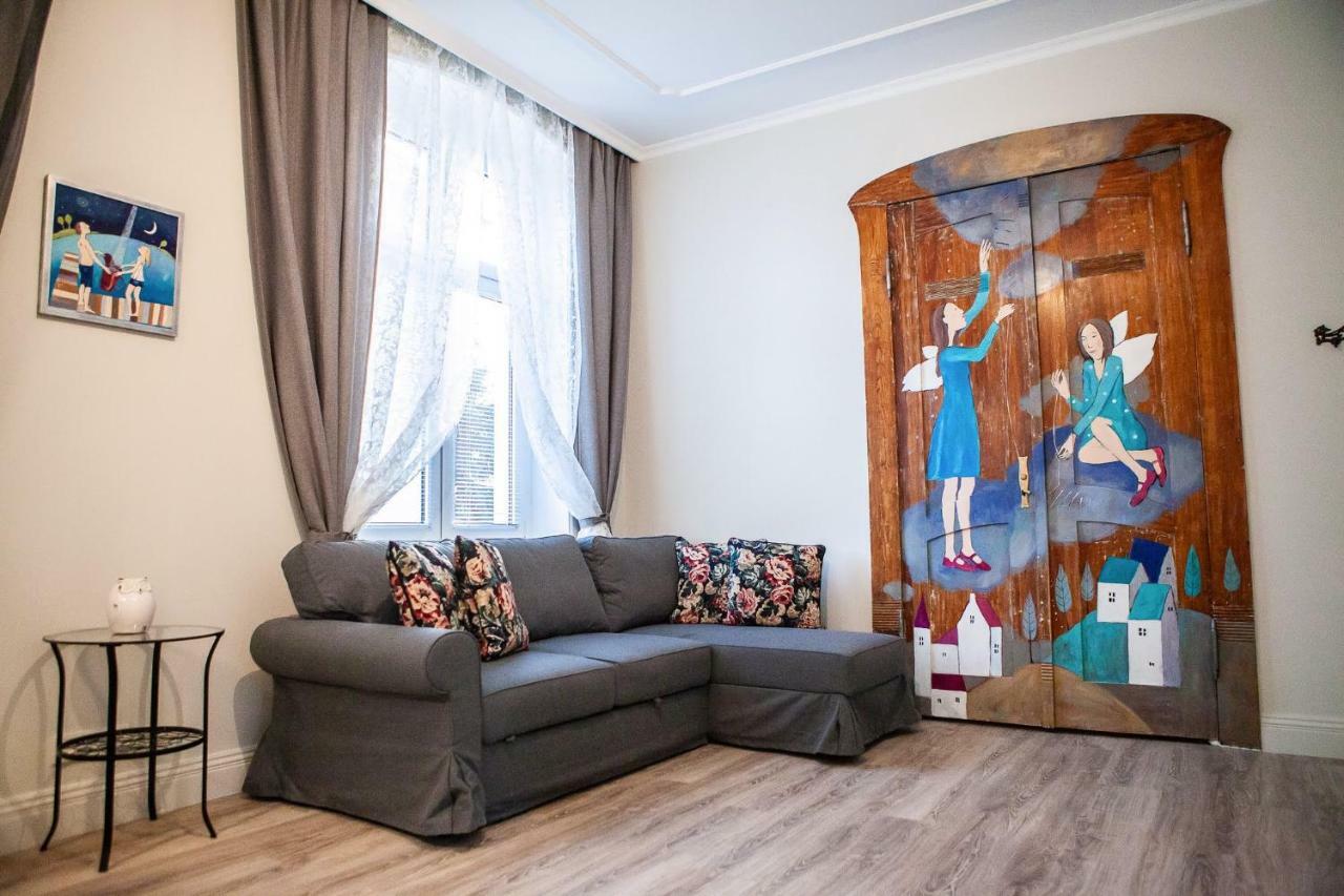 Cherry House Apartments ビィドゴシュチュ エクステリア 写真