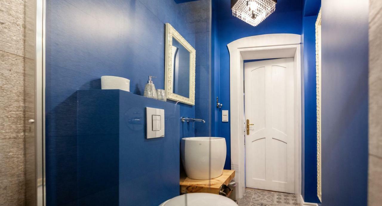 Cherry House Apartments ビィドゴシュチュ エクステリア 写真